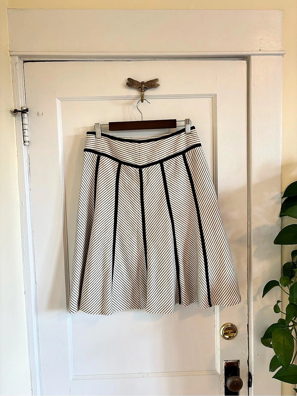 NYGARD Collection Chevron Textured Preppy A-Line Skirt in Tan & Black Size 8